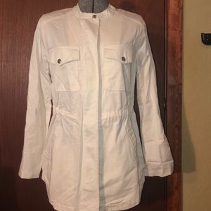 Women’s white trench coat